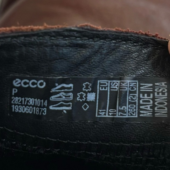 ECCO Sz 10 Low Top Ankle Booties Comfort Boots Rubber Sole Pull On Leather - Picture 9 of 9